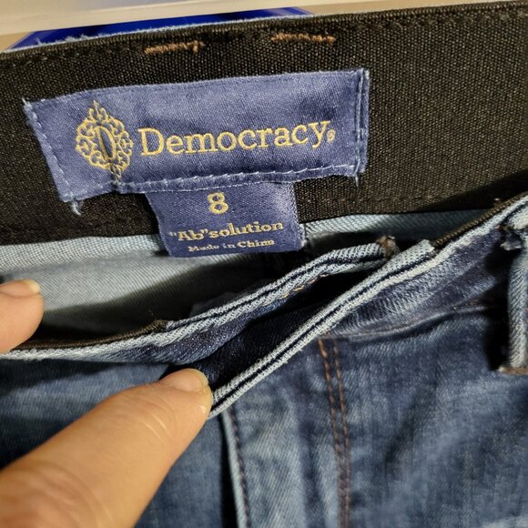 WOMANS DEMOCRACY CAPRI JEANS SZ 8 - Picture 3 of 10